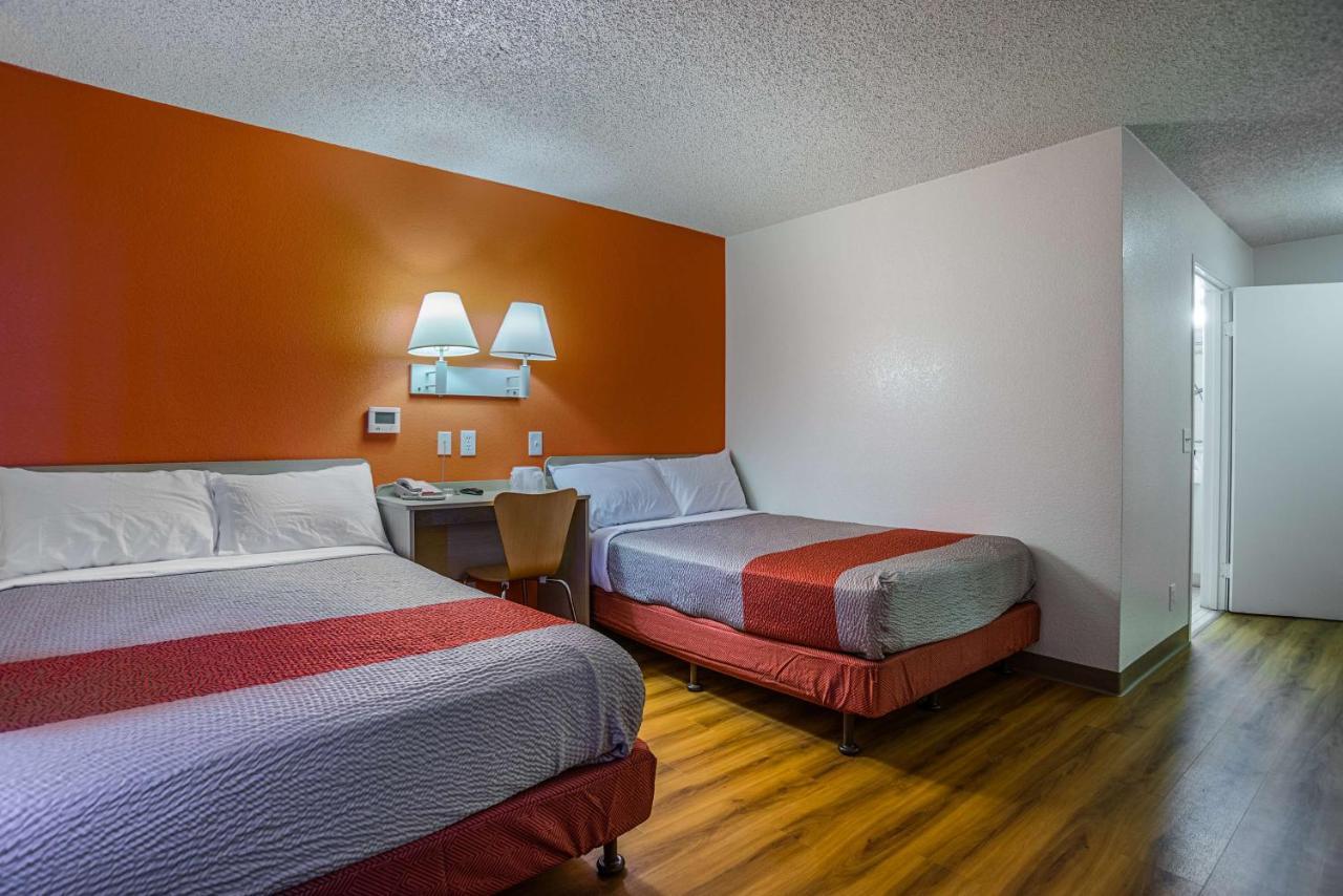 6 Tucson, Az - North Hotel